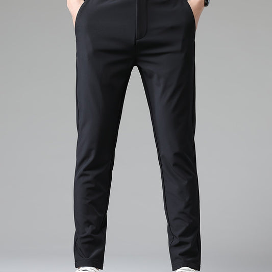 Caramelkleurige slim fit broek voor zakelijk of casual gebruik, gemaakt van comfortabel stof, machinewasbaar, stijlvol en praktisch voor 2024.